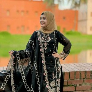 কালো- হোয়াইট গোল্ড জরজেট ফেব্রিক্স