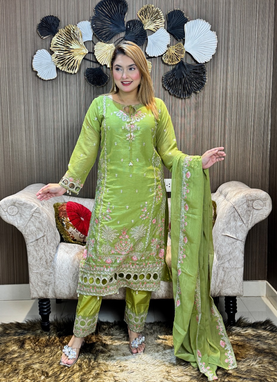 অলিভ কালার